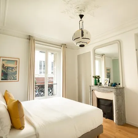 Edgar Martyrs - Lebas Apartment Paris