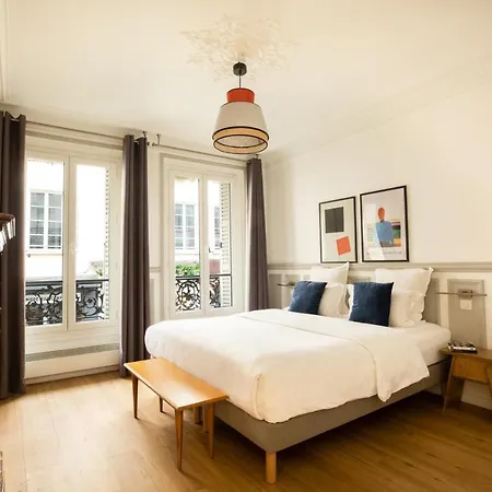 Apartment Edgar Martyrs - Lebas